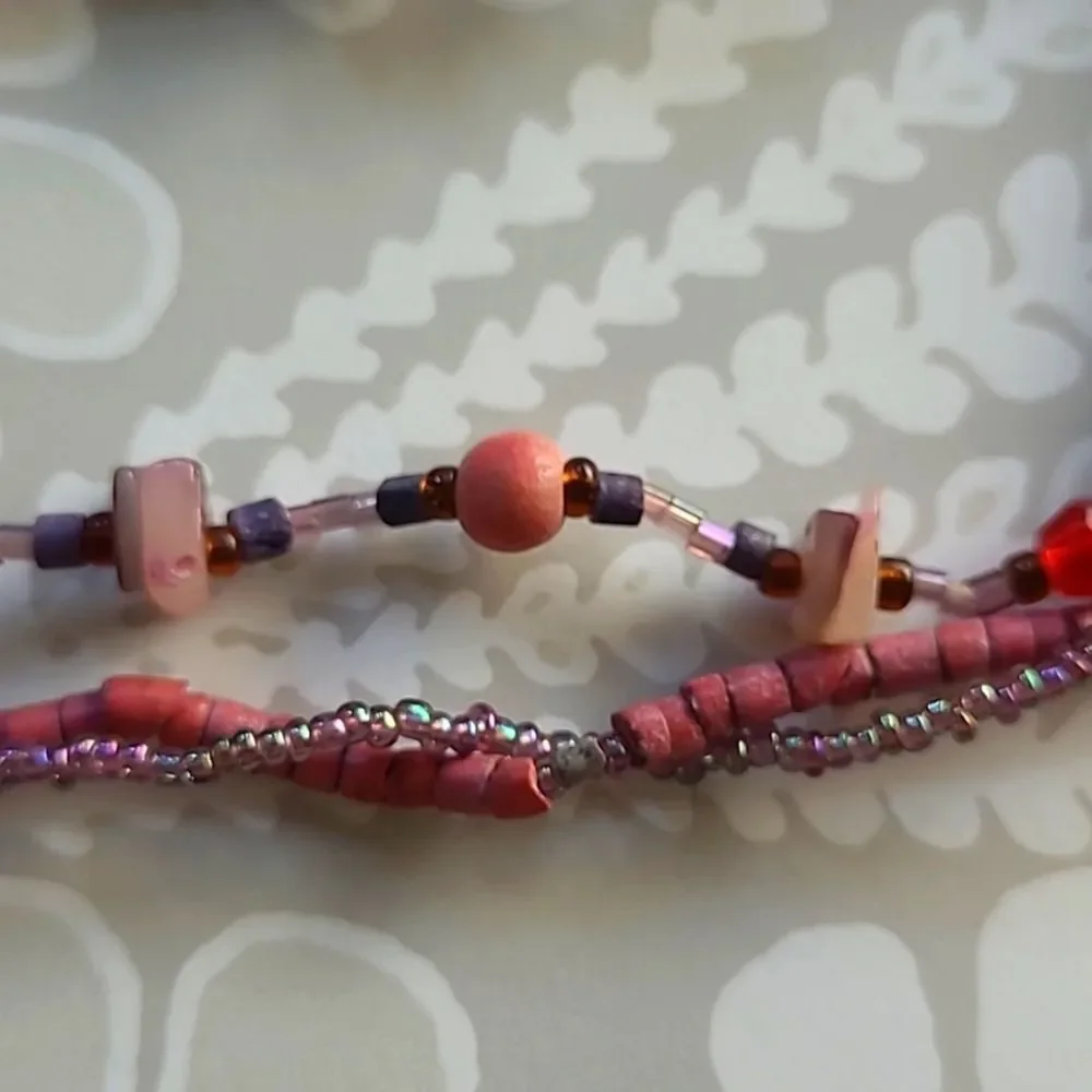 Vintage 70s Pink Shell Necklace